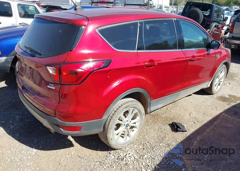 2019 Ford Escape Se из США, поврежденный, VIN 1FMCU0GDXKUA56089